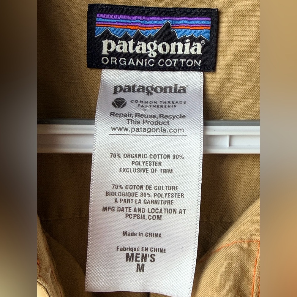 Patagonia Men’s Tan Short Sleeve Button Down Shirt | Lightweight Outdoor Casual - Picture 6 of 11